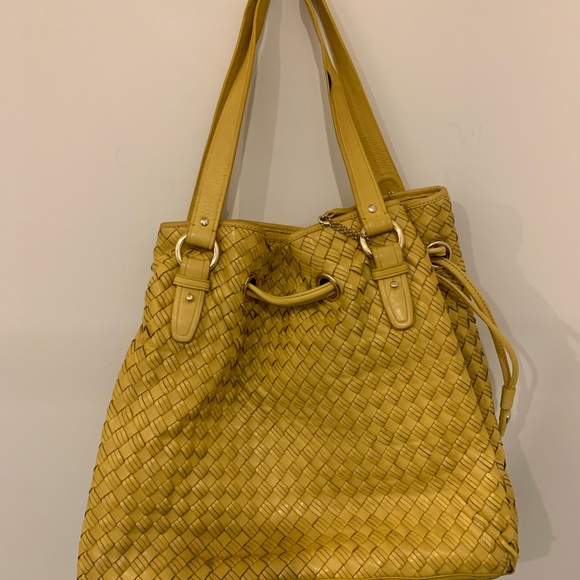 Come haan purse. Yellow - Picture 1 of 6